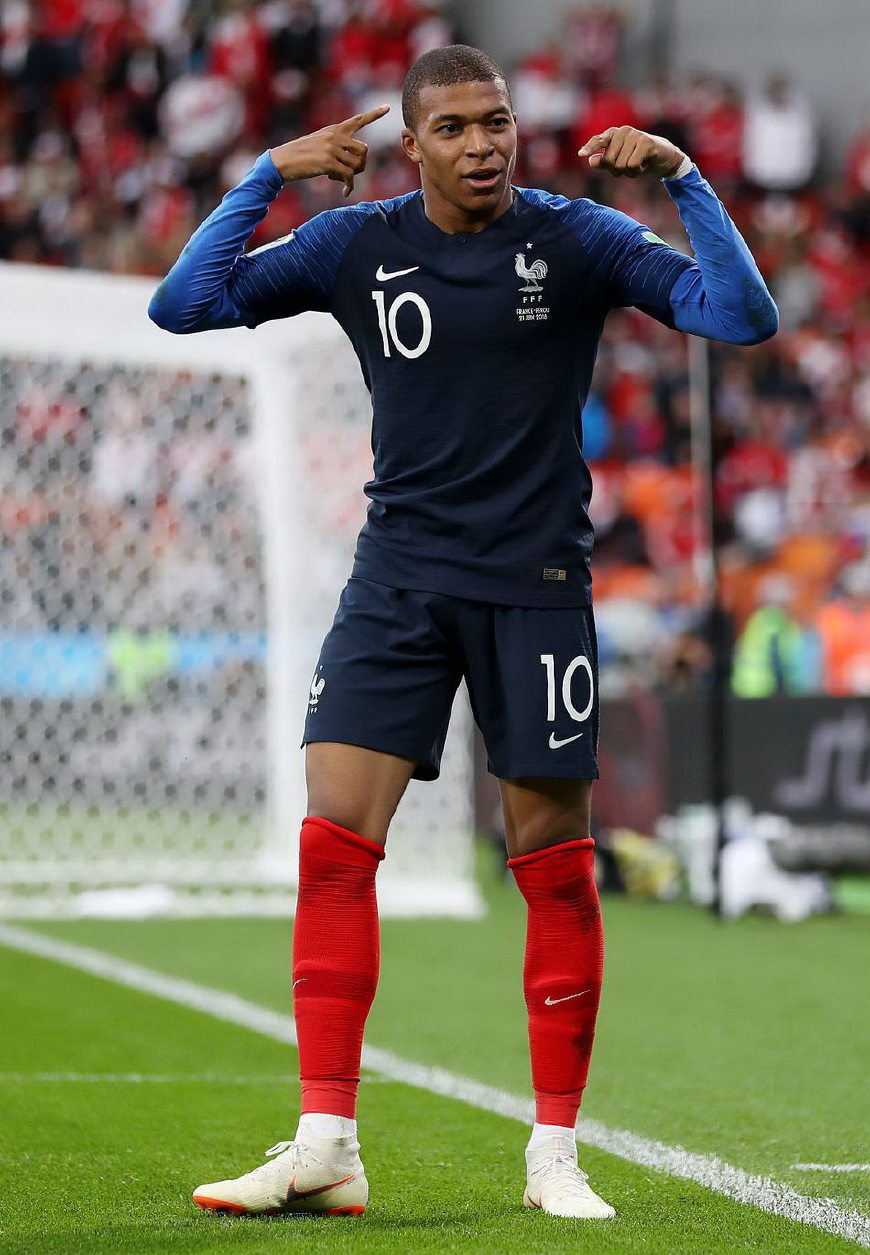 奇兵！斯潘塞近三战场均17.3分5.7助攻，命中率58.9%+75%（状态爆棚！斯潘塞近三场场均17.3分5.7助攻，命中率58.9%／75%）