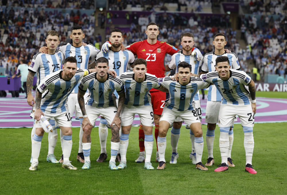 英超第14轮，利物浦、切尔西爆冷，阿森纳巩固领先，曼城或与阿森纳争夺冠军。