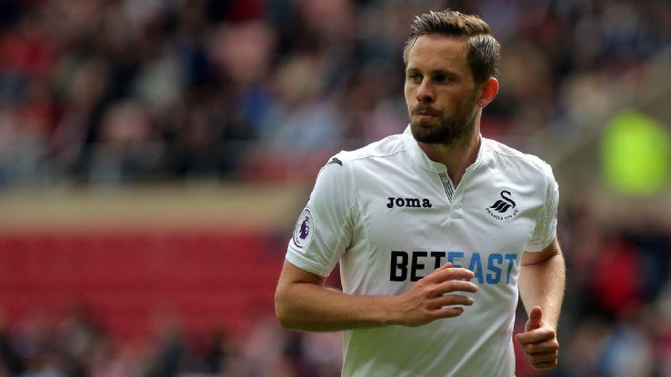 利物浦萨拉赫任意球破门锁定胜局（萨拉赫轰进任意球，助利物浦锁定胜局）