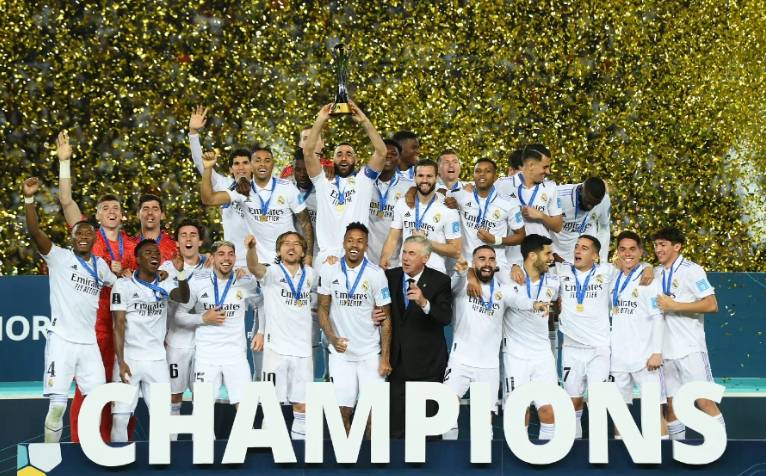 老队友见面，埃泽和奥利塞赛后交换了球衣（老队友重逢，埃泽与奥利塞赛后互换球衣）