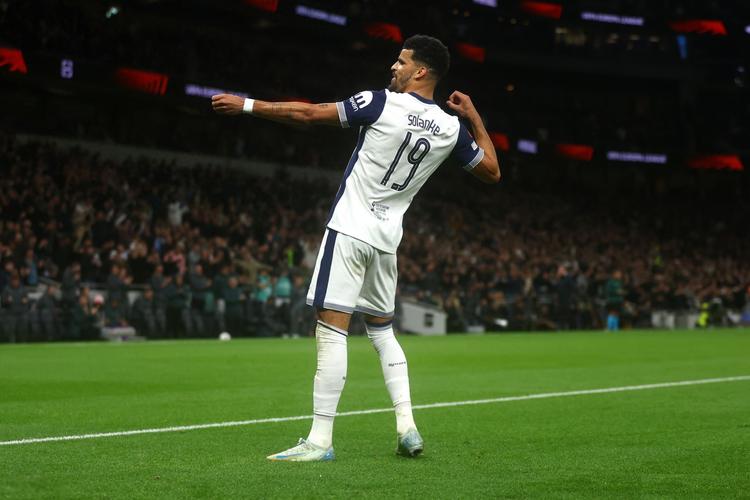 浙江男篮末节连得12分逆转辽宁（浙江男篮末节打出12-0完成逆转击败辽宁）