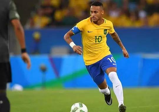 记者：努涅斯本可能在2020年加盟米兰，但最终被本菲卡签下（记者：努涅斯曾接近在2020年加盟米兰，最终由本菲卡完成签约）