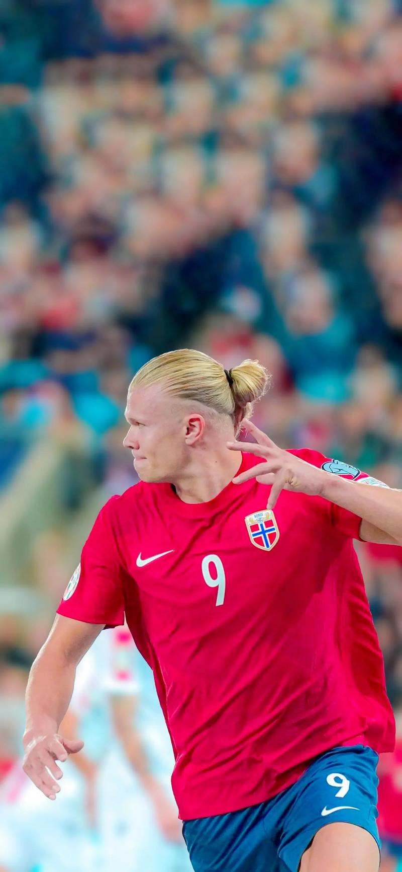 每体：亚马尔成西甲遭种族歧视最多球员，占比超维尼修斯一倍（每体：亚马尔成西甲遭种族歧视最严重球员，比例为维尼修斯的两倍）