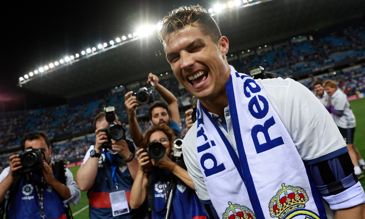 万项：首场比赛给自己打8.5分；开门红的意义相当重大（万项自评首秀8.5分：开门红意义非凡）