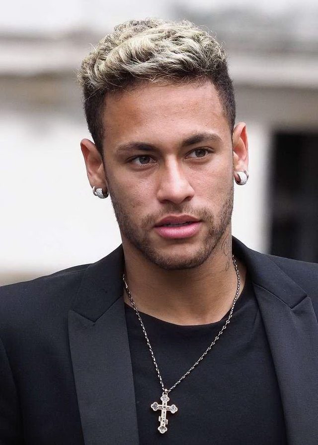 孔蒂：我和球员彼此联结深厚，这场胜利是全员努力的结果（孔蒂：我与球员感情深厚，这场胜利归功于全队的努力）