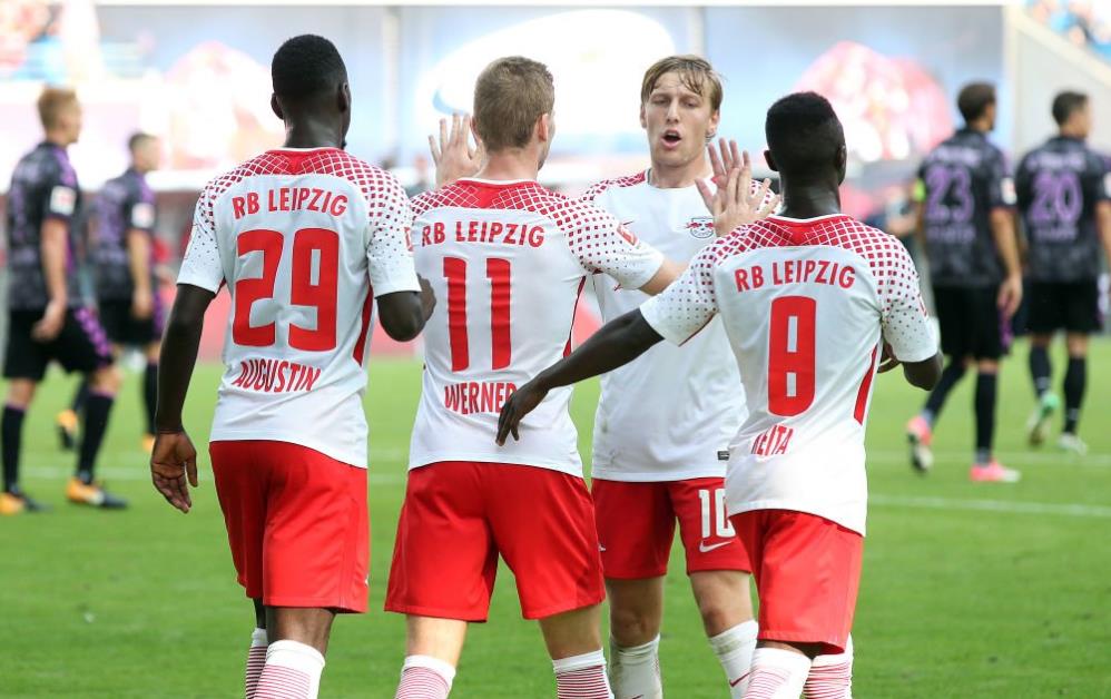 西班牙大名单：亚马尔领衔，奥尔莫在列，卡瓦哈尔、佩德里伤缺（西班牙最新名单：亚马尔领军，奥尔莫入选，卡瓦哈尔与佩德里因伤无缘）