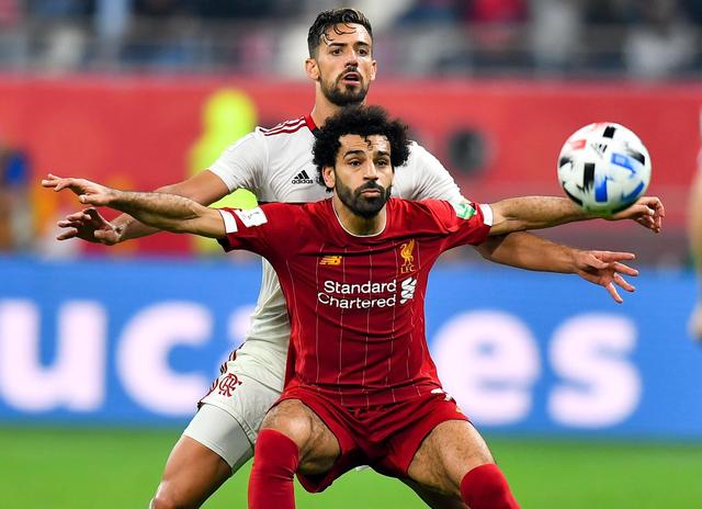 前锋关键射门锁定胜局