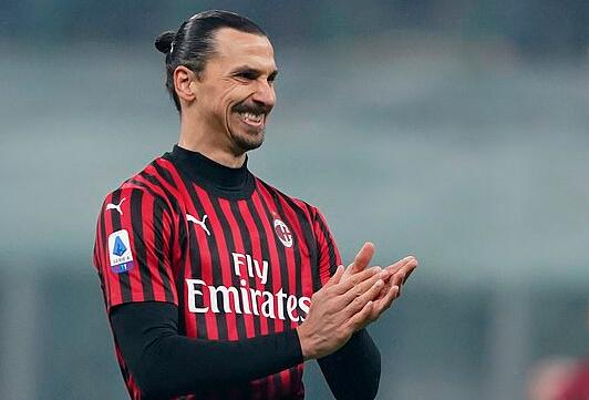 克罗斯：我从小就是不莱梅球迷；很高兴再次和马塞洛一起踢球（克罗斯：自幼支持不莱梅，很高兴再次与马塞洛并肩作战）