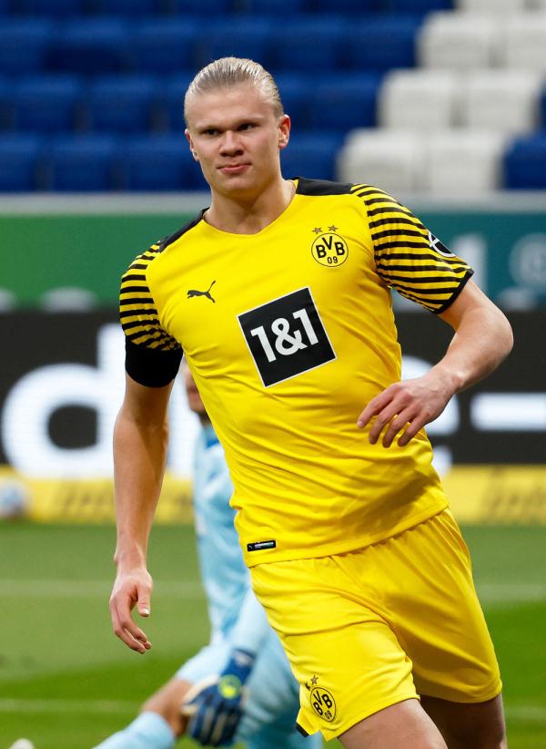 波特确定不与老将安东尼奥续约：也许他会负责U21梯队（波特确认不再与老将安东尼奥续约，安东尼奥或将执掌U21青年队）