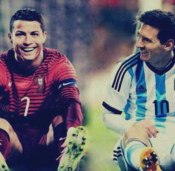 世体：巴萨内部认为凯恩很乐意来到西甲，莱万是一个很好先例（世体：巴萨内部称凯恩愿赴西甲，莱万加盟堪作成功范例）