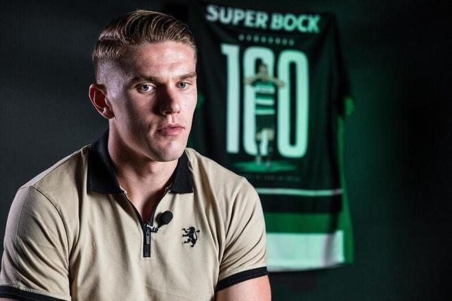 德天空：格纳布里倾向于续约，可能与拜仁签1-2年的降薪合同（德天空：格纳布里拟与拜仁续约，合同期1-2年且降薪）