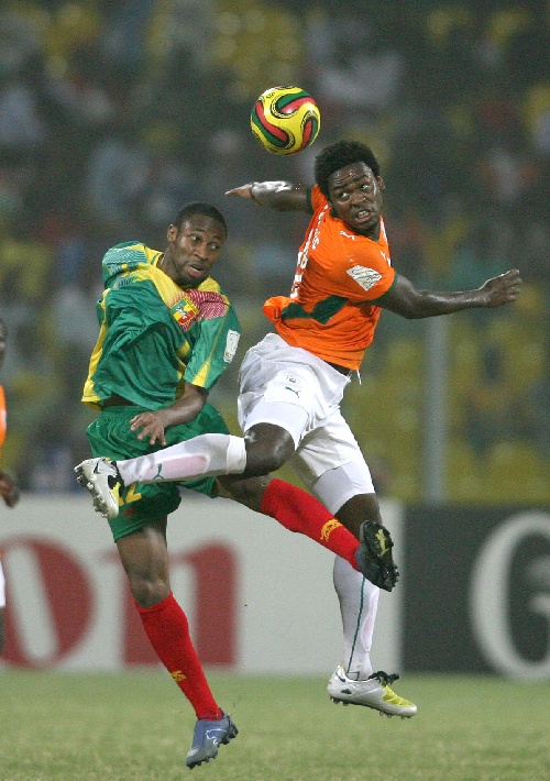 战绩碾压！拜仁主场对美因茨8连胜，得失球40-7（拜仁主场对美因茨豪取八连胜，40比7得失球尽显统治级优势）