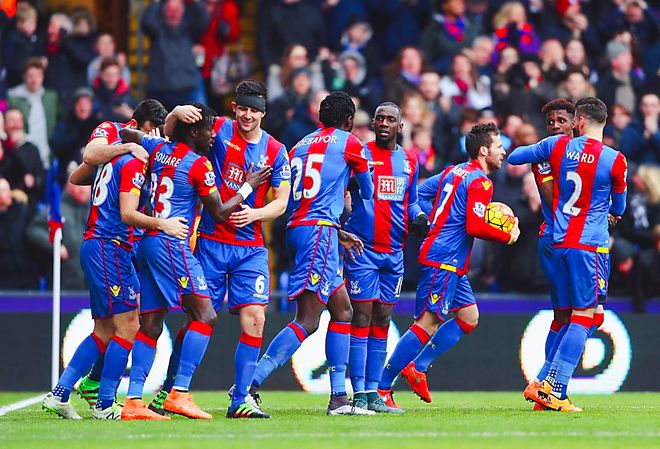 马卡：安东尼对阵里昂将首穿定制战靴，以此致敬F1巴西大奖赛（马卡：安东尼战里昂将首次上脚定制球鞋，致敬F1巴西大奖赛）