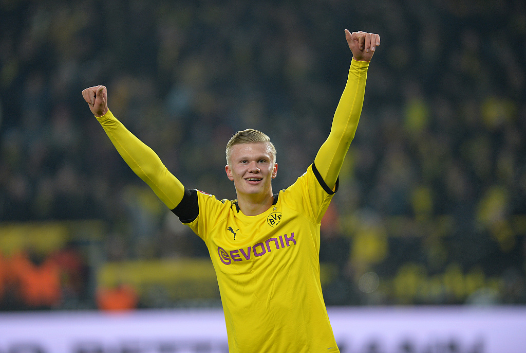 离大谱了！ 范戴克你退个锤子的退啊！利物浦1：1桑德兰！ 主队信仰只为英超