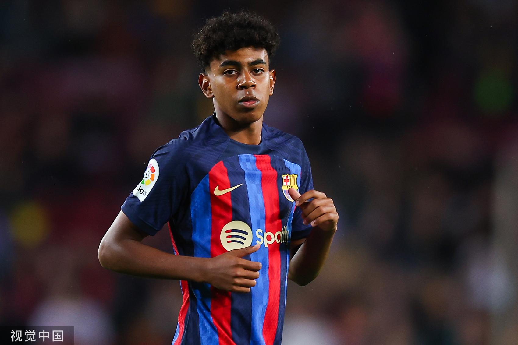 亚洲杯分组揭晓引球迷热议（亚洲杯分组结果出炉，球迷热议不断）