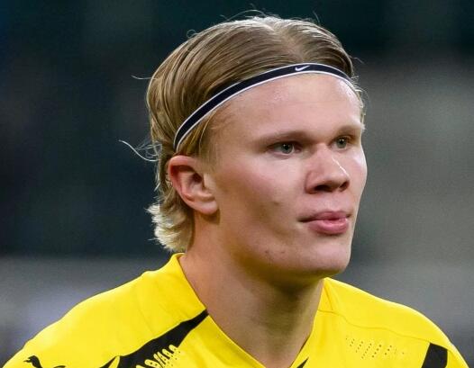 远藤航：我在日本踢过中卫，所以我不介意在利物浦踢什么位置（远藤航：曾在日本踢中卫，在利物浦出任任何位置都可以）